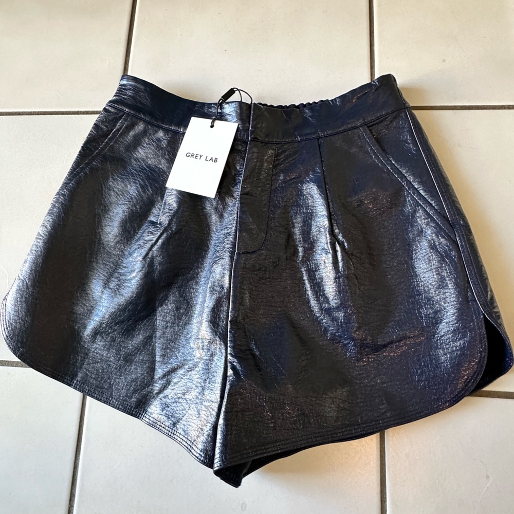 NWT GREY LAB - Navy Pleather Pleated Shorts w/pockets - size S